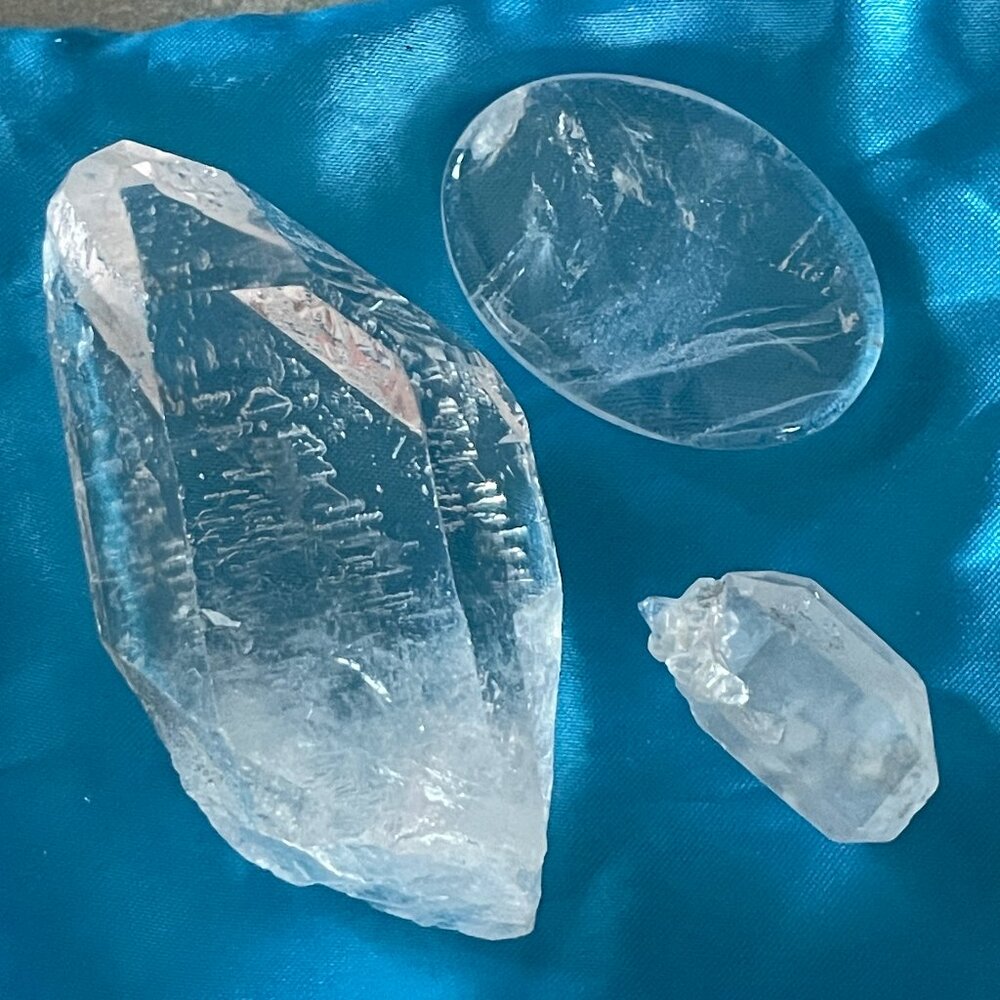 Lot of 3 quartz crystals gemstones new age meditation witchy pagan stone rock